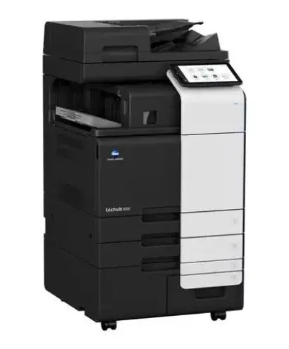 Nowoczesna kserokopiarka A3 Konica Minolta bizhub 300i z dużym kolorowym panelem dotykowym i szafką pod urządzenia.