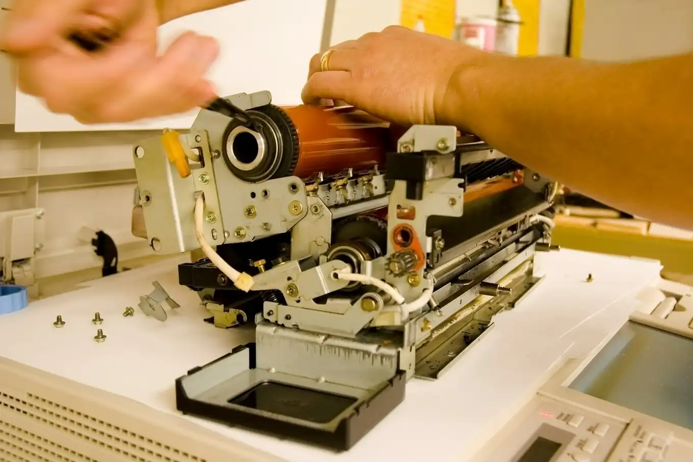 You are currently viewing Serwis kserokopiarek – kluczowe czynniki wyboru